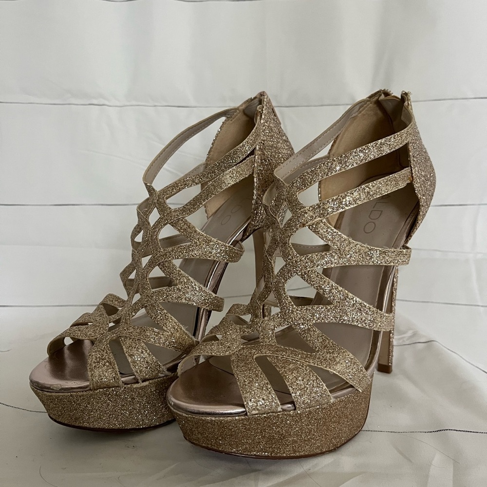 ALDO WOMENS HEELS SIZE 7